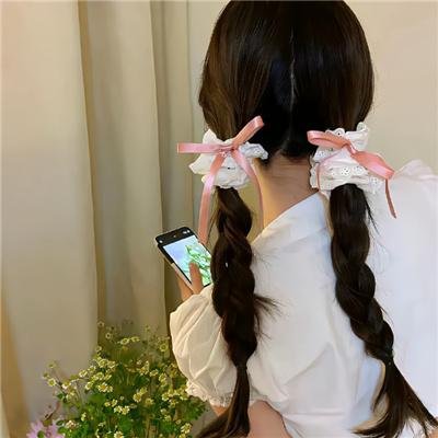 芒果和红色轮椅